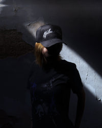 ESSENCE, hat