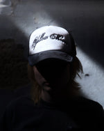 ESSENCE, hat