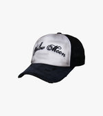 ESSENCE, hat