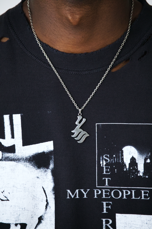 "Logos" a chain necklace