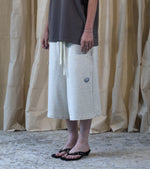 ESSENCE, shorts